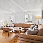 3 Bedroom Cozy In Logstrup * Knud (Logstrup)
