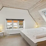 3 Bedroom Cozy In Logstrup * Knud (Logstrup)