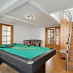 3 Bedroom Cozy In Logstrup Hébergement de vacances Knud (Logstrup)