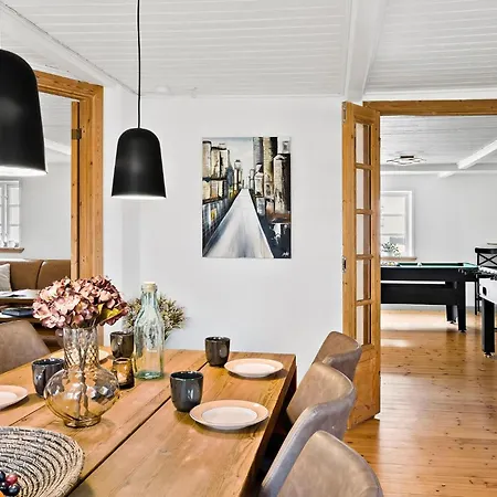 3 Bedroom Cozy In Logstrup *