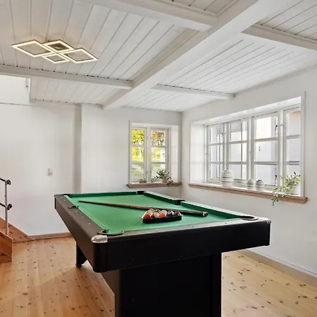 3 Bedroom Cozy In Logstrup Casa de Férias *