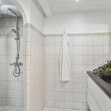 3 Bedroom Cozy In Logstrup Casa de Férias