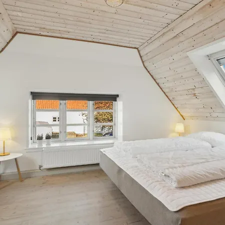 3 Bedroom Cozy In Logstrup * Knud (Logstrup)
