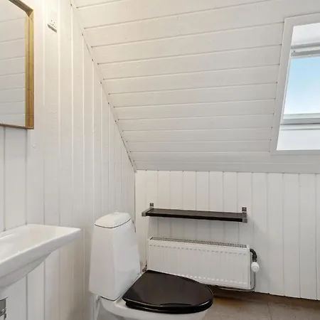 3 Bedroom Cozy In Logstrup *