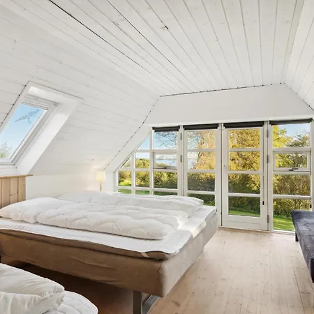 3 Bedroom Cozy In Logstrup Knud (Logstrup)