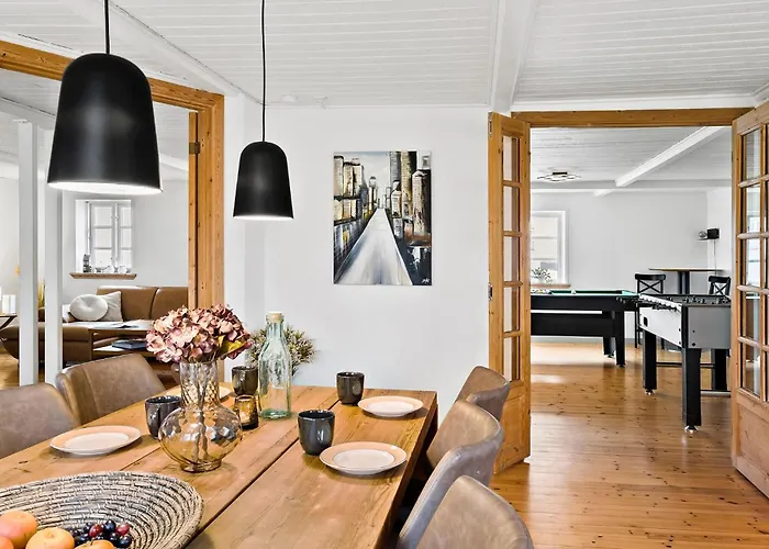 3 Bedroom Cozy In Logstrup *
