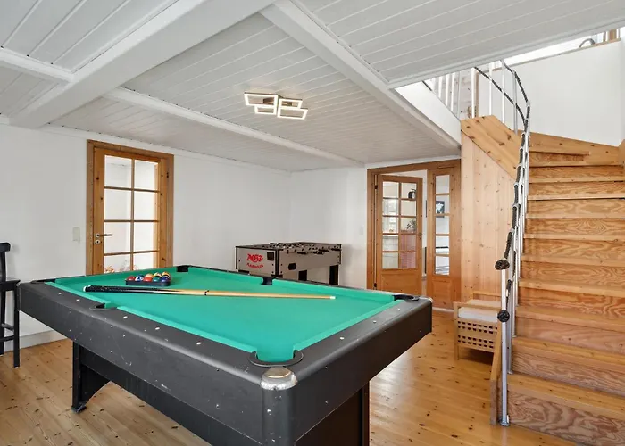 3 Bedroom Cozy In Logstrup Casa vacanze Knud (Logstrup)
