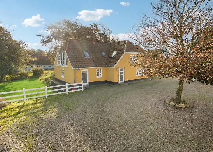 3 Bedroom Cozy In Logstrup Σπίτι διακοπών Knud (Logstrup)