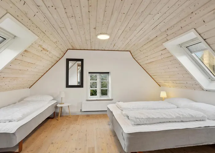 3 Bedroom Cozy In Logstrup Knud (Logstrup)